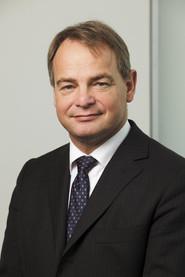Hans Hoogervorst as Self in De storm van Balkenende 2025