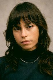 Marta Castellví as Milou in Bea & Milou 2022