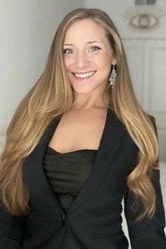 Julia Nicholson as Laura in HiT Favorites: Winter Wonderland 2007