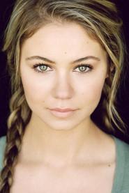 Ayla Kell as Lisa in Rosemont 2015