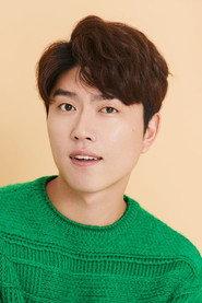 Lu Xing as Cui Daxiong in A Song Sung Blue 2024