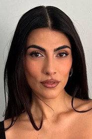Giulia Salemi as Cleopatra in The Truth About Love Is... 2017