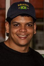 Alessandro Duarte as Alessandro Duarte (voz) in B1CH05 2023
