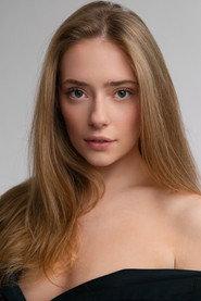 Emma Hullar as Nickie in Critical Acclaim 2024