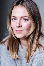 Daisy Beaumont as Sarah in Foster 2011