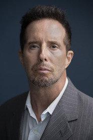 Freddy Bastone as Al in Mister Sister 2021