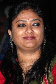 Srilekha Parthasarathy as Raghu's aunt in Kalyana Samayal Saadham 2013