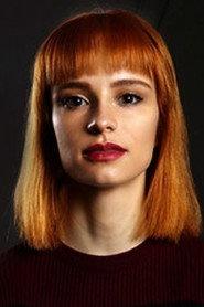 Angela Dimitrova as Devojčeto in Lena and Vladimir 2023