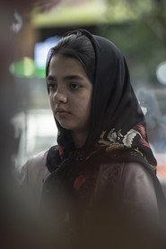 Aynaz Fakour as Hana in Un Parallel World