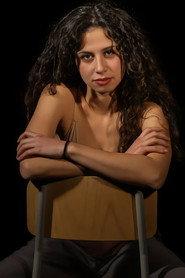 Raphaëlle Guarino as Lou in Jeune et paumée 2025