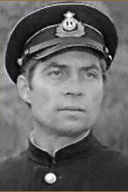Zhorzh Novitskiy as Ухов, лейтенант, командир сторожевого катера in Allegro with Fire 1979