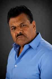 Gustavo Sanchez as Mauricio in El Inocente 2018