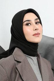 Syahnaz Sadiqah as Ningsih in Rabi Jiwo: Menikahi Mayat 2025