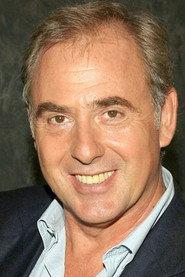 Philippe Risoli as Benjamin in Bonne pioche 2021