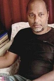 Sabir Masani as Watchman in Bhoot 2003