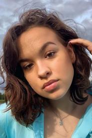 Pinja Hiiva as Jutta in Eden 2020