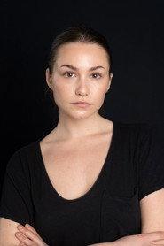Silvia Ferro as Louise in Reeves 