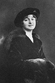 Thea Sandten as Harriet in Comedians 1912
