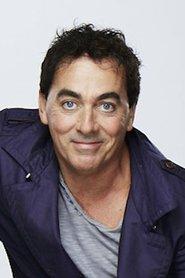 Éric Carrière as Bruno in Repas de famille 2014