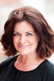 Agnes Lillis as Jane in Mary No More 2015