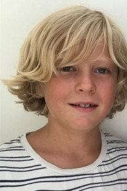 Sam Walch as Loulou in Loulou 2023