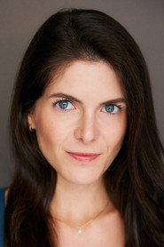 Erinn Elizabeth O'Sullivan as Meredith Cole in 13 Girls 