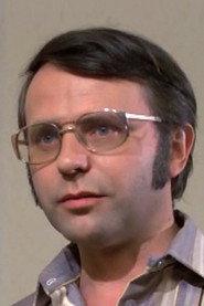 Ekkehard Hahn as Lehrer Sigmund in Die Spaghettibande 1982