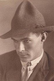 Semyon Svashenko as Tymish in Arsenal 1929