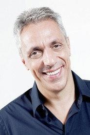 Max Pisu as Assistente di Michael in Box Office 3D: The Filmest of Films 2011