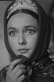 Lyudmila Myznikova as Оксана, дочь Чуба in Evenings on a Farm near Dikanka 1961