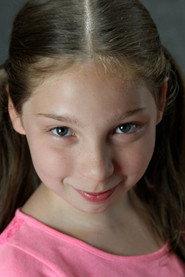 Maya Guacci as Suzie Murdoch in Stuff 2015