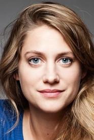 Bettina Burchard as in Eine fast perfekte Bescherung 2025