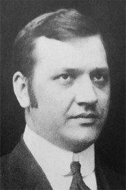 Oscar Hemberg as The editor in She Got the Job 1911