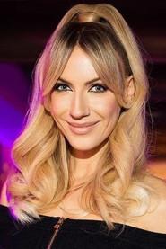 Lesia Nikitiuk as Yana in Doggies 2025