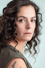 Sara Demers as Mère de Zach in À bout de ressources 2018