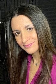 Lucila Gómez as Patoruzito (voz) in Patoruzito 2004