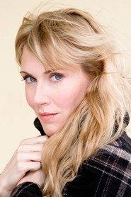 Gruschenka Stevens as Cora Hübsch in Moonlight Tariff 2001
