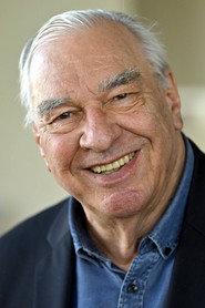 Didier Decoin as Self - Interviewee in L’aventure des Visiteurs du soir 2009