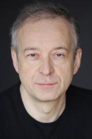 Philippe Bertin as Guy in The Country Doctor 2016