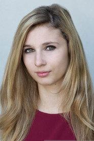 Amandine Dugas as Clara in Wild Life 2014