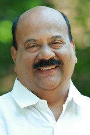 Mani C Kappan as Bharathan in Iruvattam Manavatti 2005