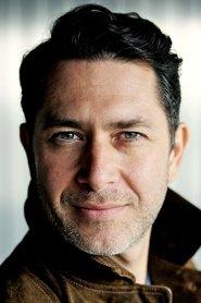 Carsten Hayes as Andrew Weiner in 1989: A Spy Story 2019