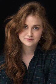 Corrie Burkart as Jess in Polterguest 2022