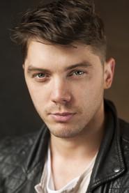 Jonathan Arkwright as Sean in Level Up 2016