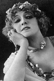 Emma Bauer as Maria Vronskaya in Bronskiy Sisters 1916