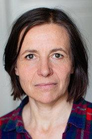 Christine Rollar as Andrea in Keine Spur von jemandem, der fehlt 2025