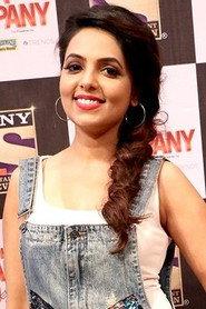 Sugandha Mishra as Shalu in Heropanti 2014