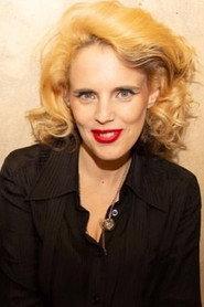Anna Calvi as Self - Guitar, Vocals in Anna Calvi - Salle Pleyel - Paris 2019