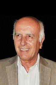 Giorgos Kyritsis as Stefanos Liosis in Front Page Woman 1987