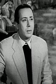 Mohamed Salman as مطرب الفرقة in Fortune is a Promise 1955